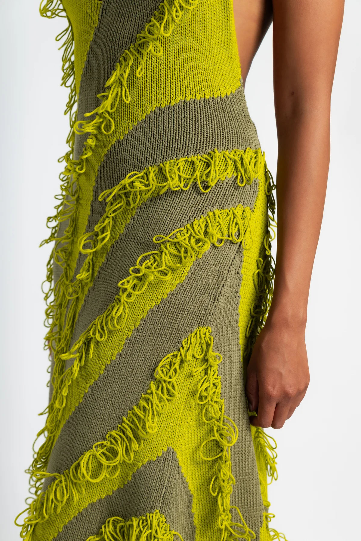 Fluvial Intarsia Roaring Gown