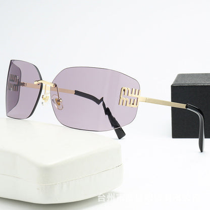 Fashion Wrap Around Frame Sunglasses