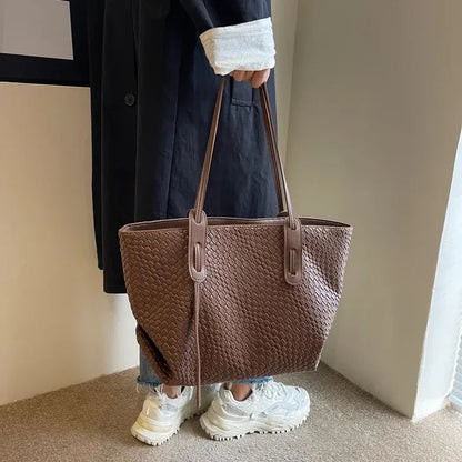 Woven Tote – Effortless Elegance, Every Day