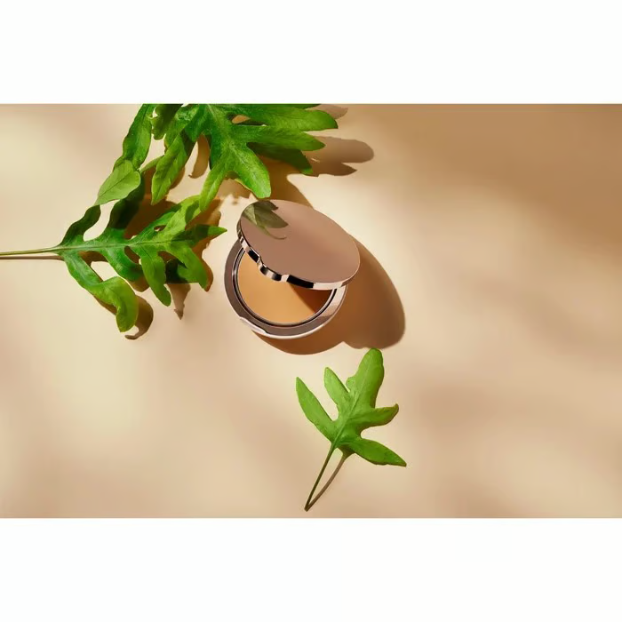 Always Ilumina CC Creamy Compact SPF 50  And Pouch