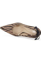 Pointed Toe Wedge Pump