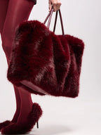 LARGE FAUX FUR TOTE IN BLACK