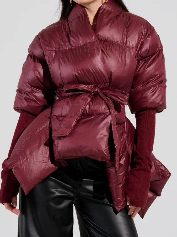 RIB SLEEVE PEPLUM PUFFER IN BURGUNDY