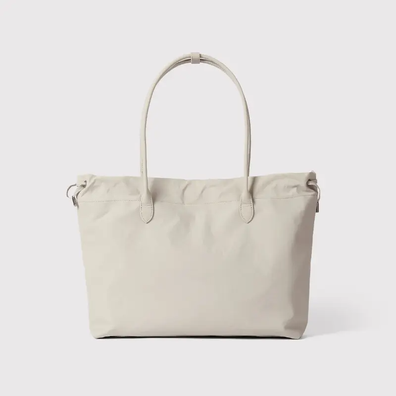 Versatile Large Capacity Tote Bag