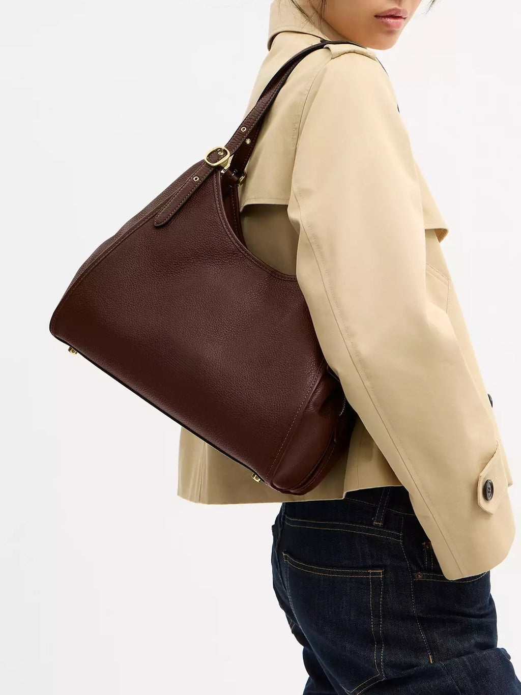 Refined Pebble Leather Shoulder Bag