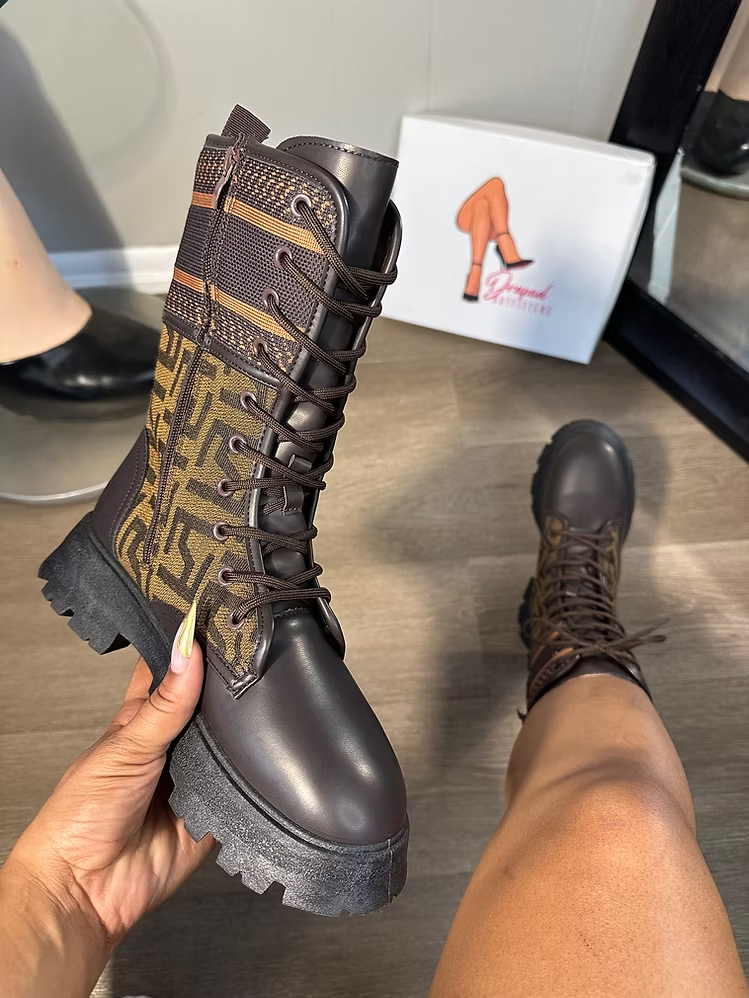 DESIGN LACED BOOTS