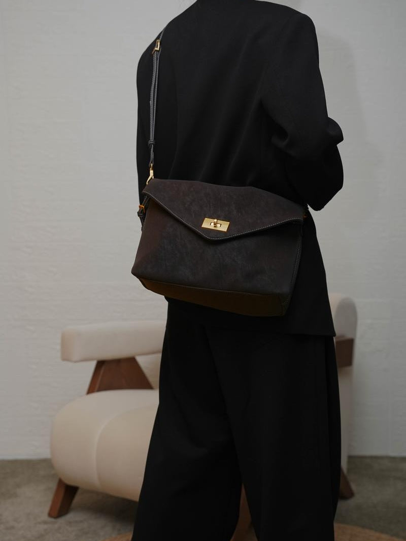 The Urban Envelope Bag