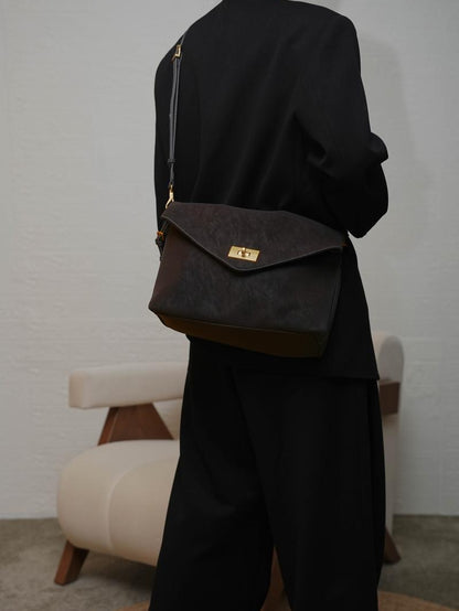 The Urban Envelope Bag