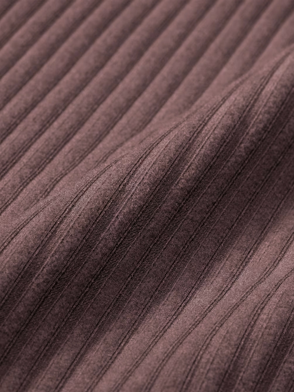 Tight Long-Sleeve Ribbed Top & Loose Mid-Rise Barrel Pants