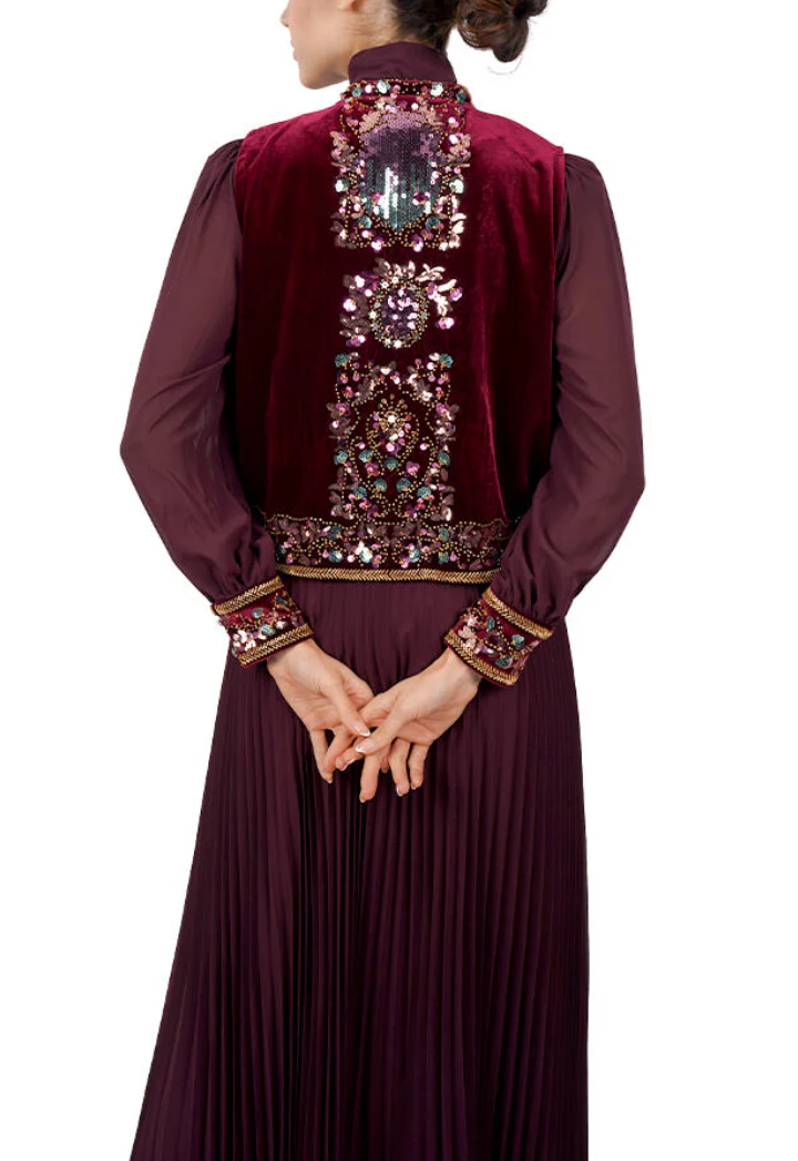 Burgundy Embellished Pleated Set
