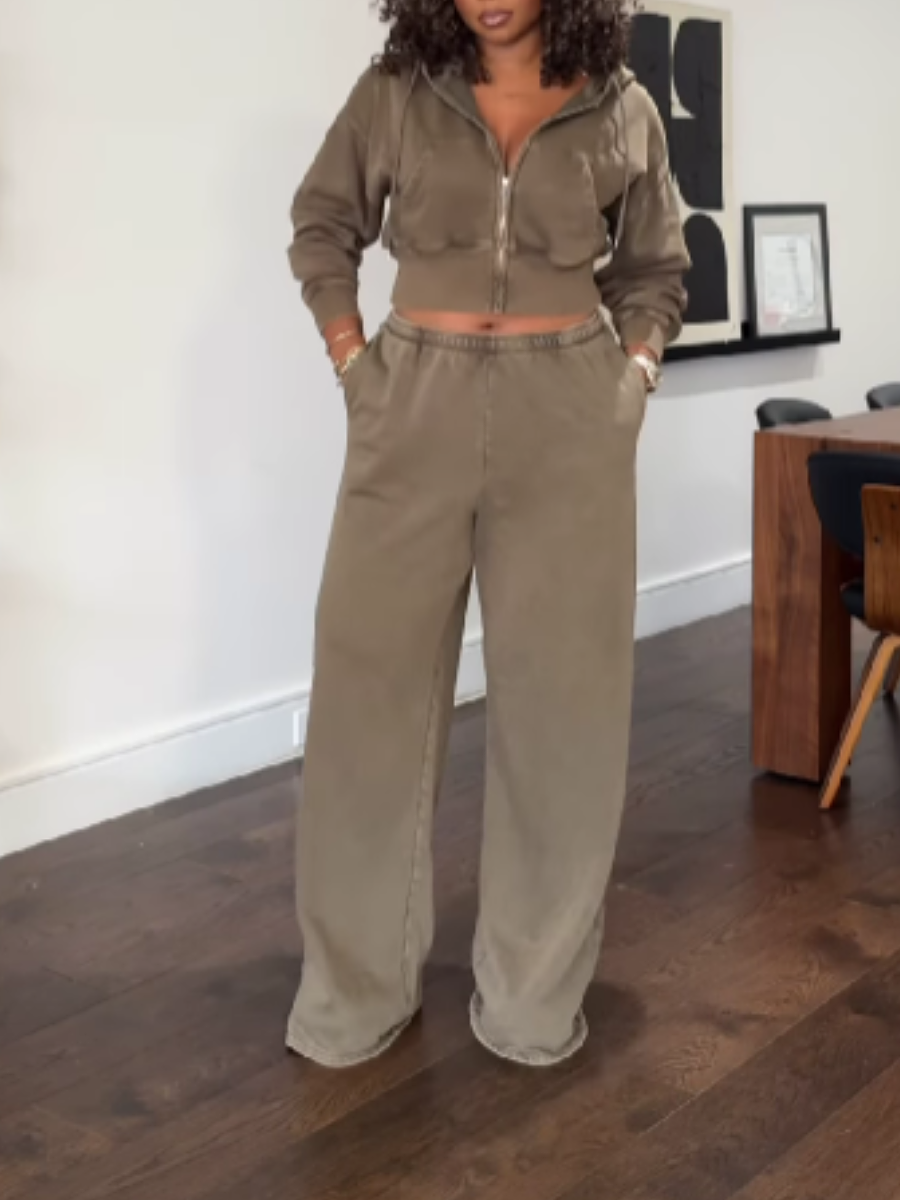 Leisure Sports Suit