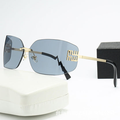 Fashion Wrap Around Frame Sunglasses